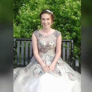 Meet your Posher, Sabrina